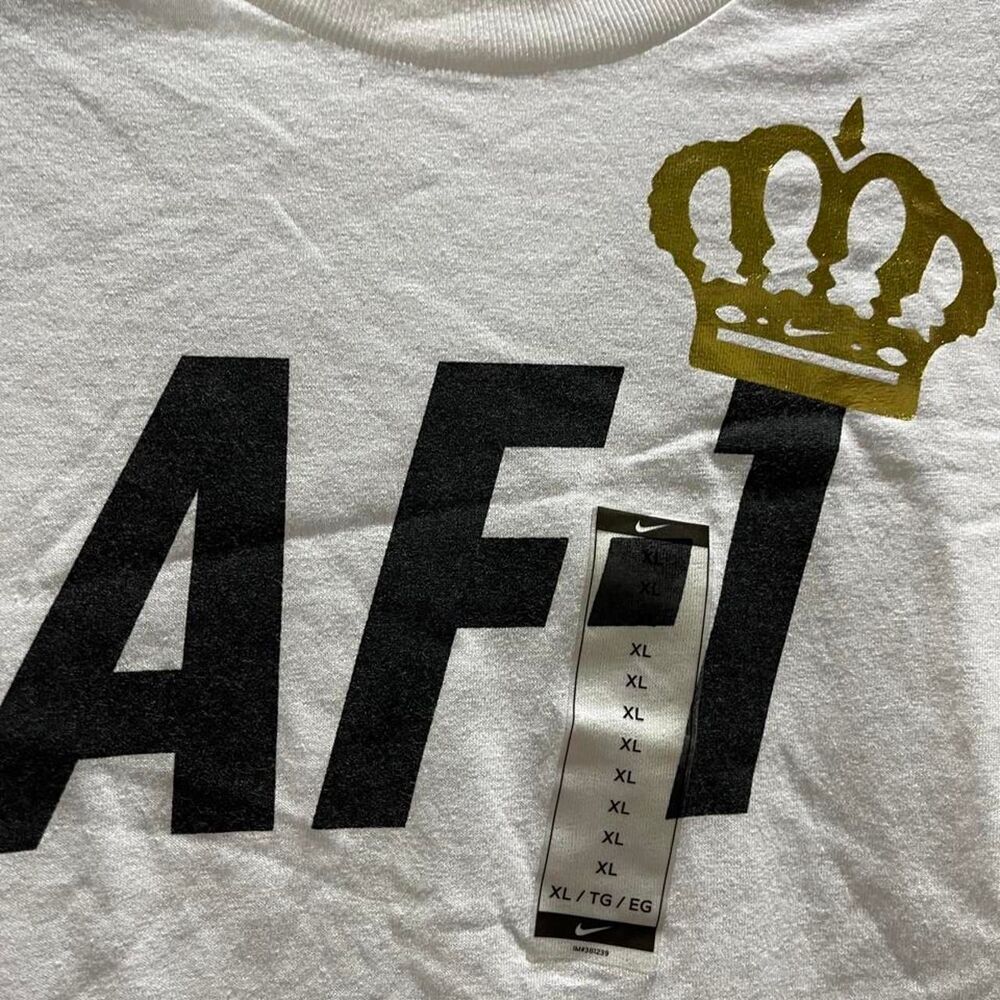 Nike Men's White T-shirt